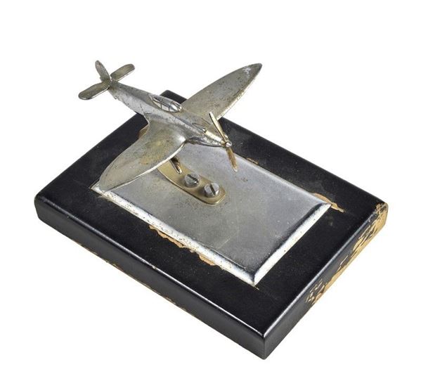 Modello di cacciabombardiere sovietico  - Asta Armi antiche e Militaria - Galleria Pananti Casa d'Aste
