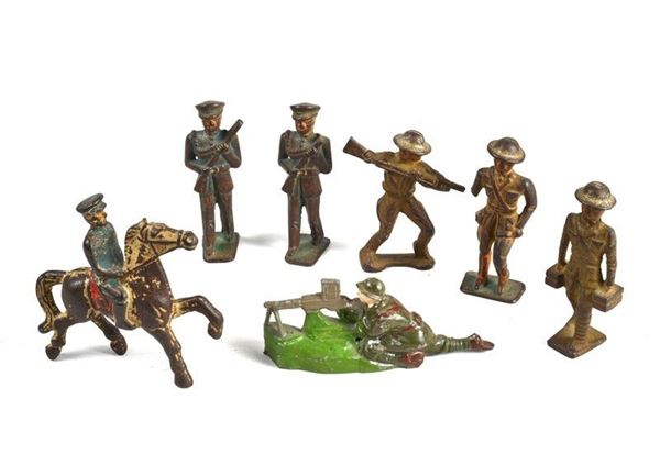 Seven vintage toy soldiers  - Auction Antique Arms & Militaria - Galleria Pananti Casa d'Aste
