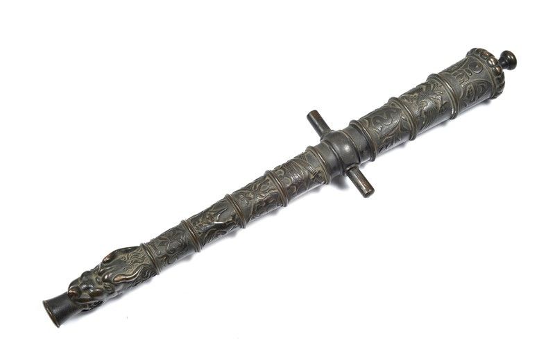 Piccolo ed Elegante Cannone