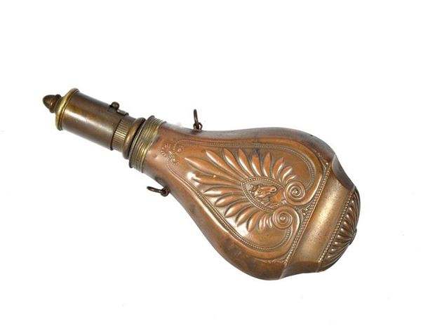 Powder flask  - Auction Antique Arms & Militaria - Galleria Pananti Casa d'Aste