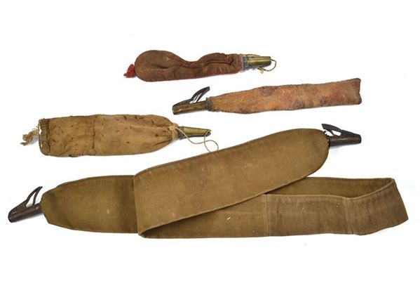 Lotto di quattro fiasche da piombo  - Asta Armi antiche e Militaria - Galleria Pananti Casa d'Aste