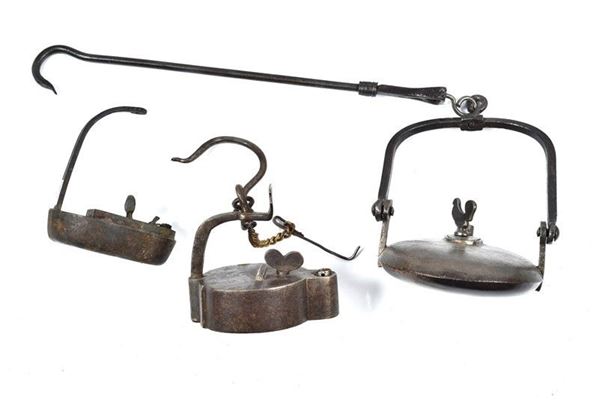 Lot of three oil lamps  - Auction Antique Arms & Militaria - Galleria Pananti Casa d'Aste