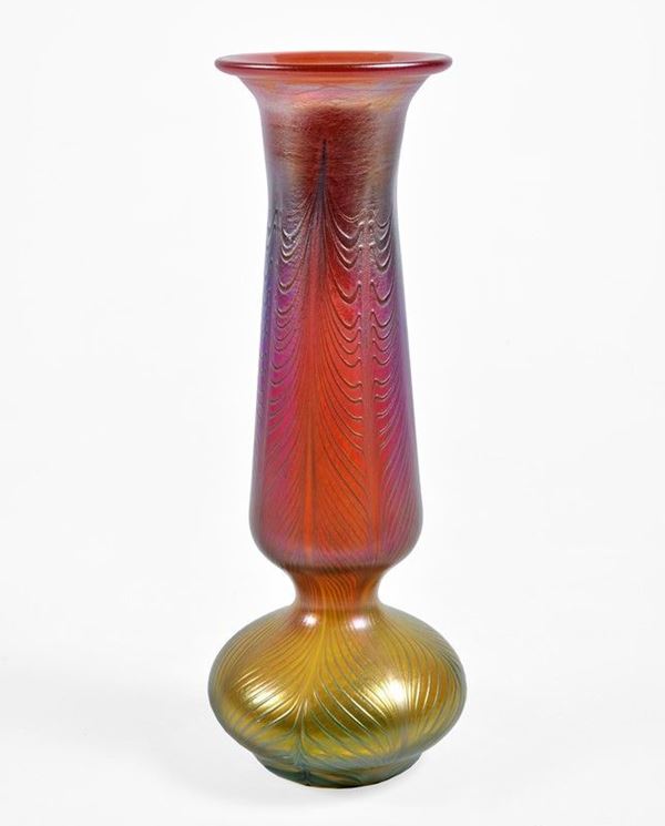 Vaso in vetro rosa