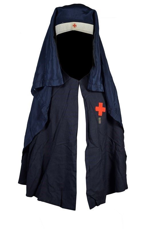 Lot of an Italian Red Cross nurse of the II G.M.