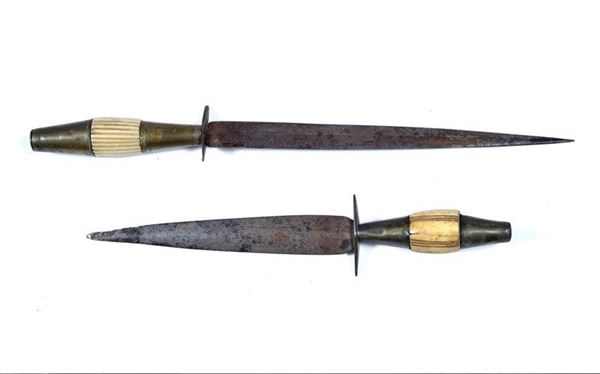 Due pugnali di Granada  - Asta Armi antiche e Militaria - Galleria Pananti Casa d'Aste