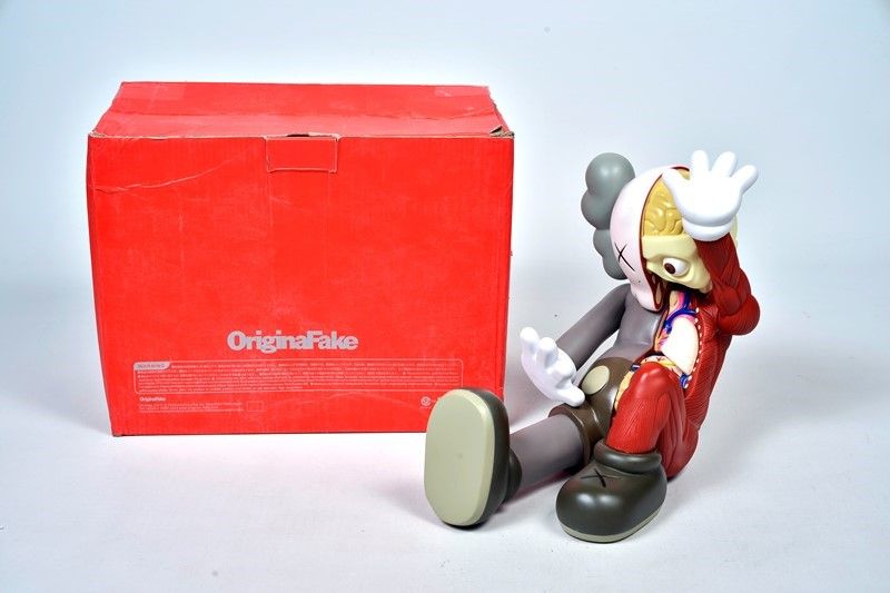 Kaws (brian Donnelly) - Companion (original Fake)