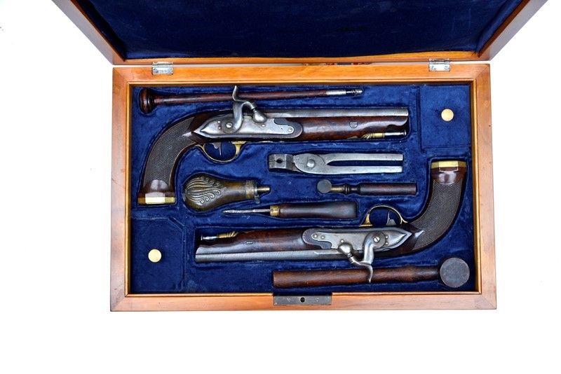 Rarissima Cassetta con Pistole della Guardia Nobile Pontificia