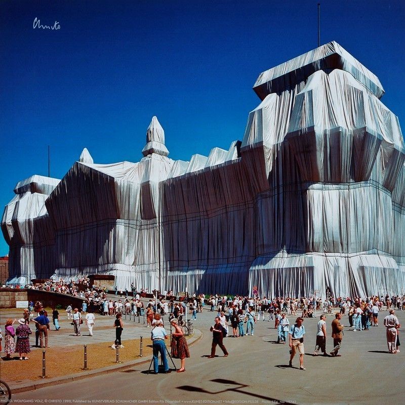Christo (javacheff) - Wrapped Reichstag, 1971-1995