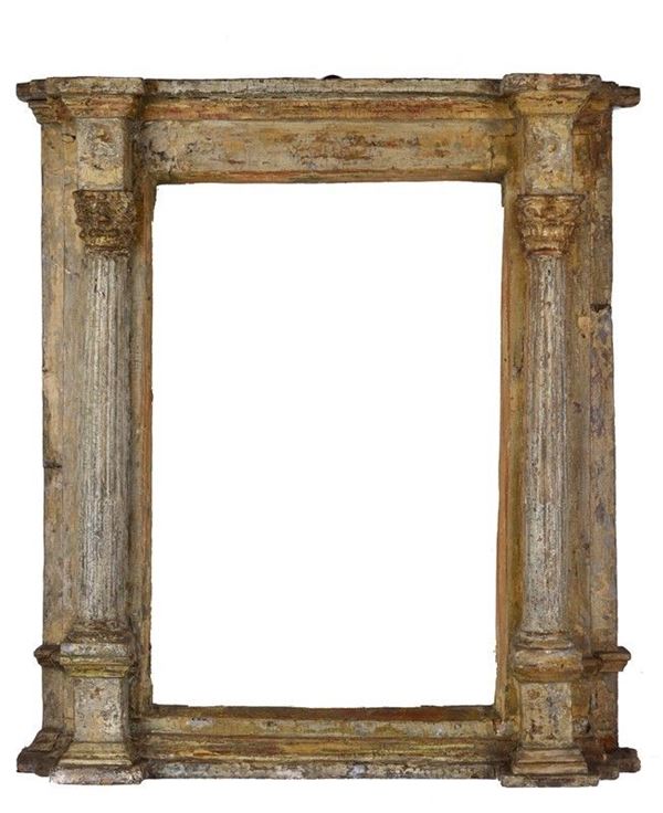 Cornice a tempietto