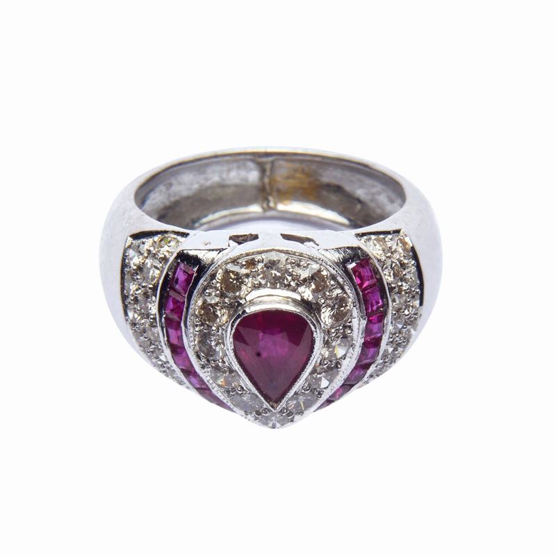 Anello con Rubini e Diamanti