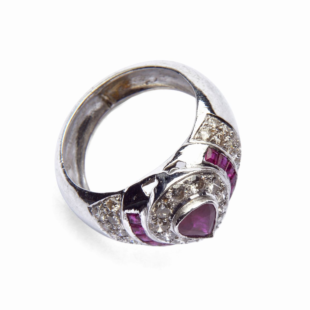 Anello con Rubini e Diamanti
