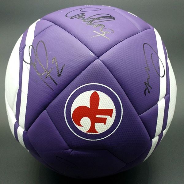ACF FIORENTINA - Ball autographed by all Fiorentina players