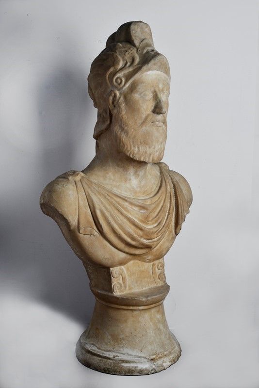 Scuola Europea, XVI Sec. - Busto di Guerriero con Corazza ed Elmo