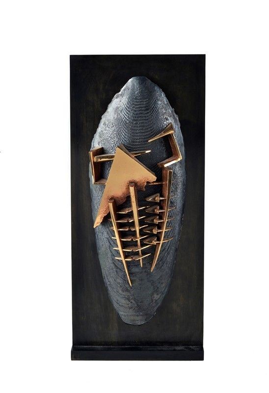 Arnaldo Pomodoro - Shield III