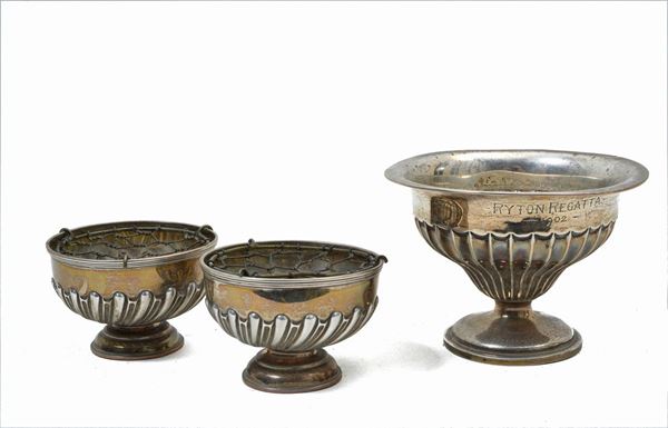 Lotto composto da tre coppette  - Asta ARREDI ED OPERE PROVENIENTI DA UNA DIMORA LIVORNESE - Galleria Pananti Casa d'Aste