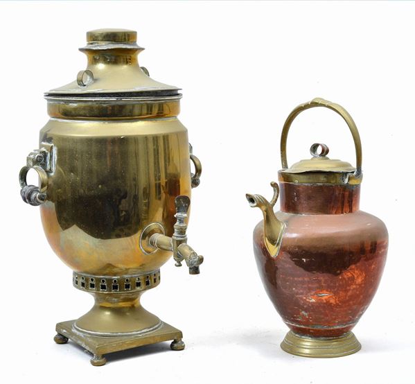 Lot consisting of a samovar and a pourer