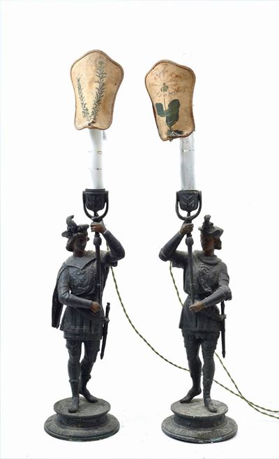 Coppia di Paggi Portacandele