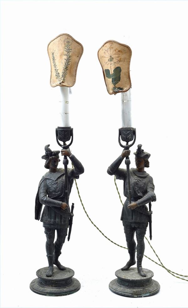 Coppia di paggi portacandele  - Asta ARREDI ED OPERE PROVENIENTI DA UNA DIMORA LIVORNESE - Galleria Pananti Casa d'Aste