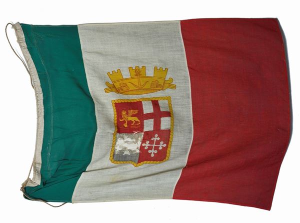 Bandiera della Marina Militare Italiana  - Asta ARREDI ED OPERE PROVENIENTI DA UNA DIMORA LIVORNESE - Galleria Pananti Casa d'Aste