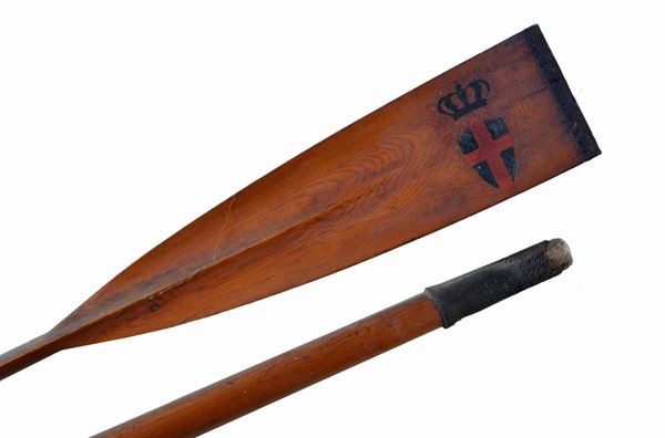 Coppia di remi con stemma sabaudo, fine XIX sec.