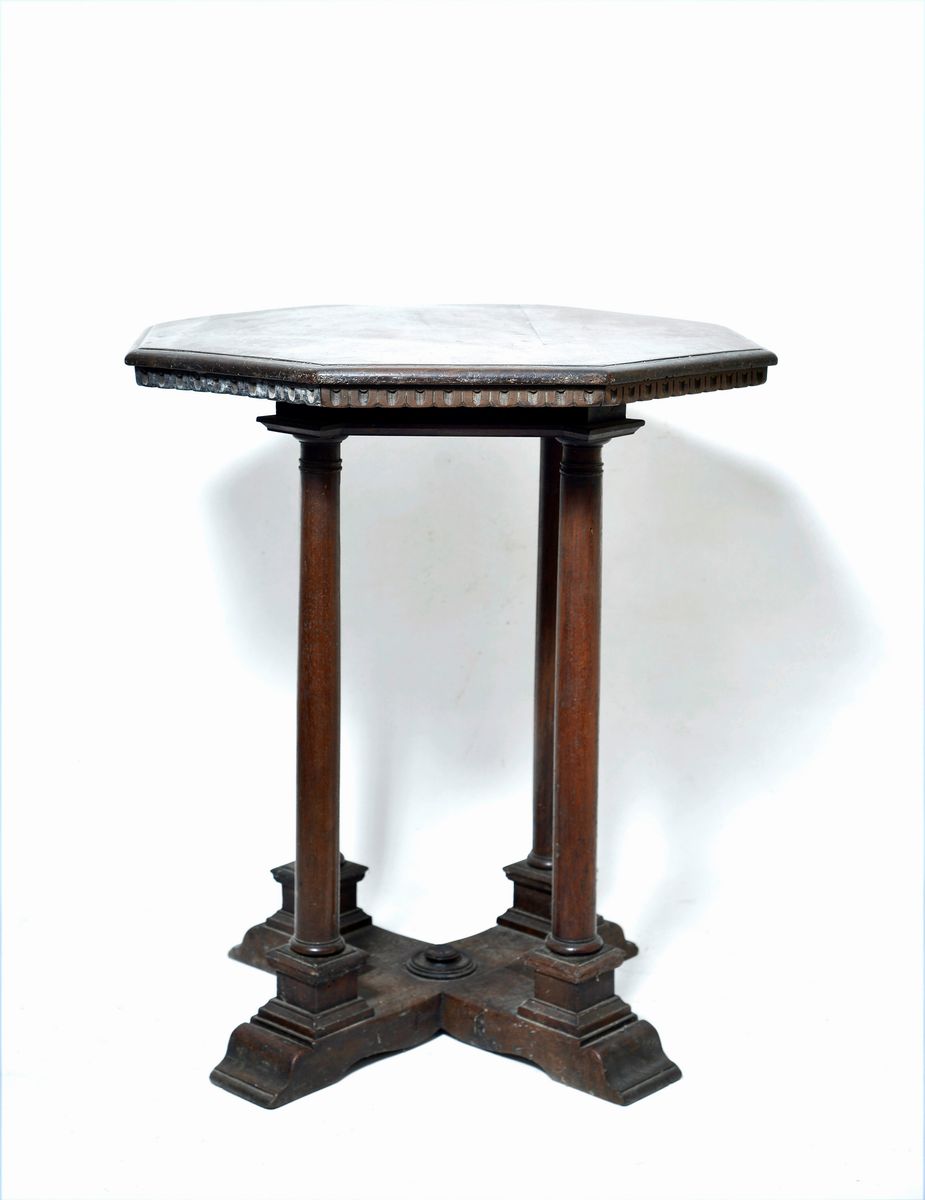 Tavolino Ottagonale