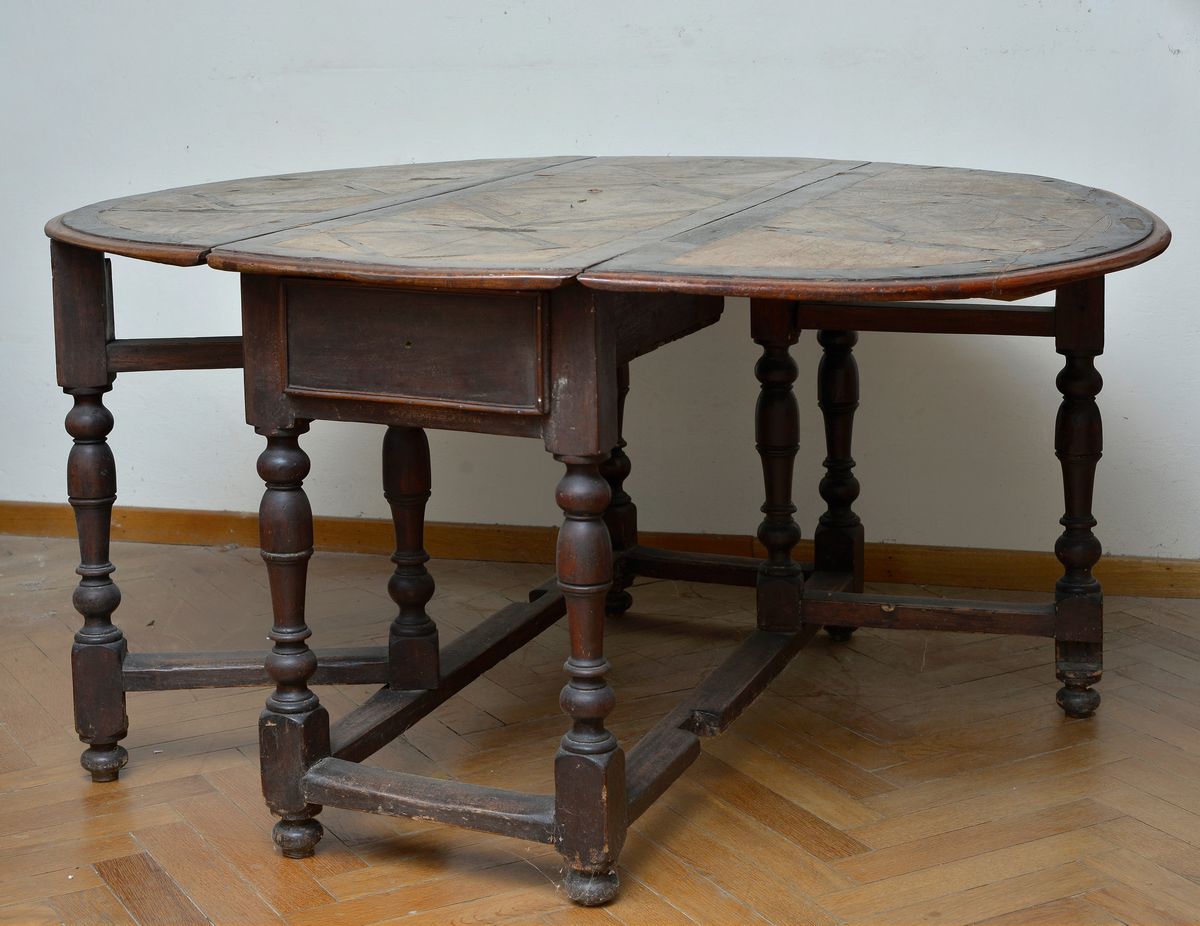 Antico Tavolo
