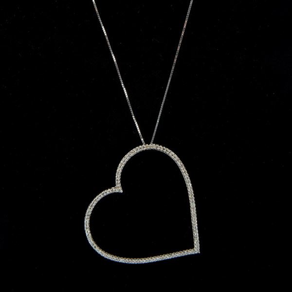 Necklace with heart-shaped pendant