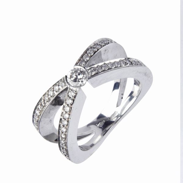 Anello ad incrocio