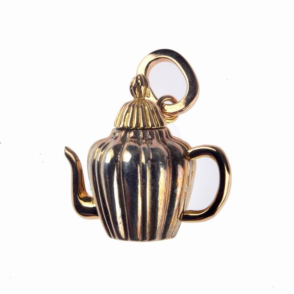 Pomellato Pendant in the shape of a teapot