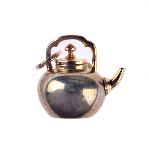 Pomellato Pendant in the shape of a teapot
