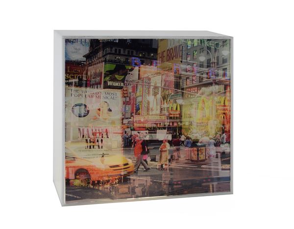 Davide Bramante : Light Box, Laneige Hong Kong  - Stampa Lambda e plexiglass - Asta ARTE MODERNA E CONTEMPORANEA - III - Galleria Pananti Casa d'Aste