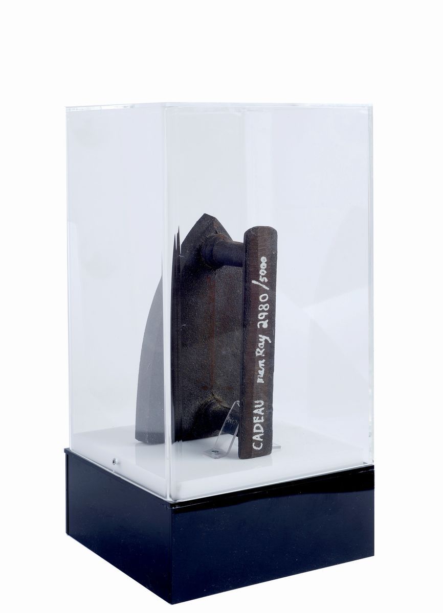 Man Ray - Cadeau
