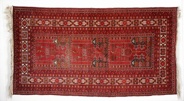 RUG  - Auction ANTIQUES - Galleria Pananti Casa d'Aste