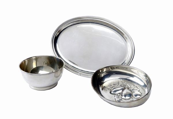 Lot composed of three pieces