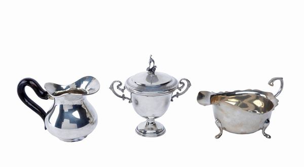 Lot composed of three pieces