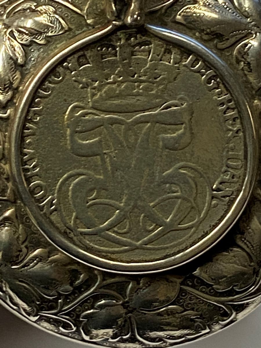 Lotto Composto da Saliera e Zuccheriera