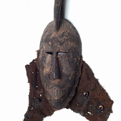 Maschera Guro con Testa di Calao