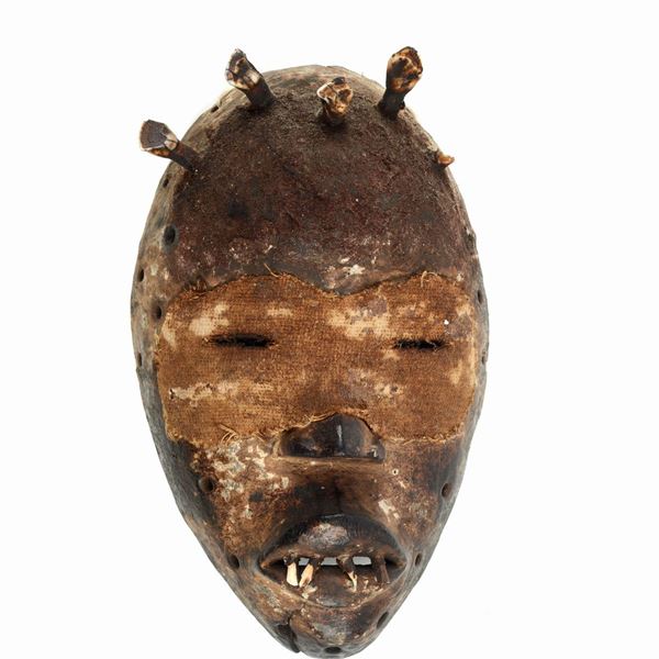 Maschera dan