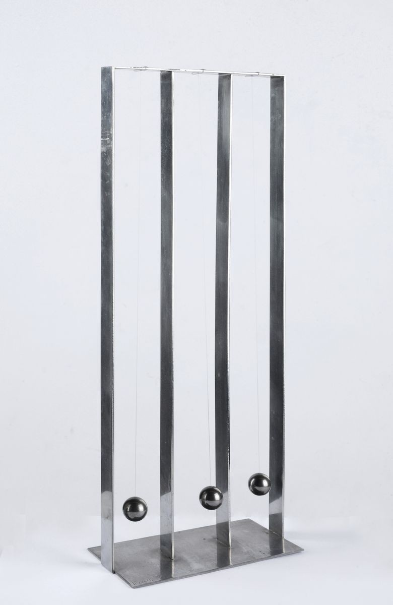 Fausto Melotti - Scultura a (i Pendoli)