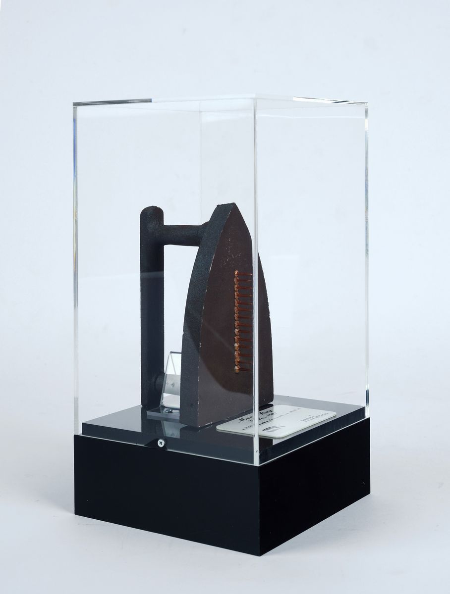 Man Ray - Cadeau