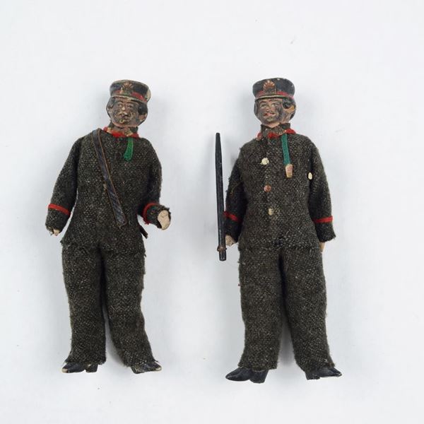 Pair of toy soldiers