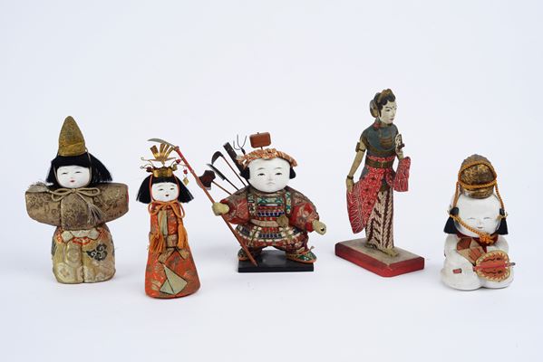 Cinque sculturine di figure orientali