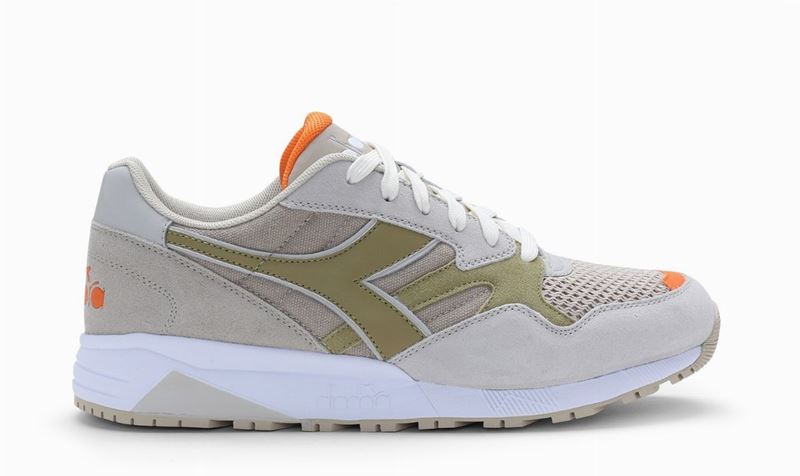 Scarpe da Uomo Numero 39 Modello N902 S Natural Pack