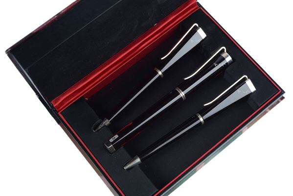 MONTBLANC - Una penna stilografica, una penna a sfera e un portamine - set Franz Kafka