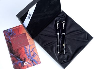 Una Penna a Sfera e una Penna Stilografica - Serie Agatha Cristie