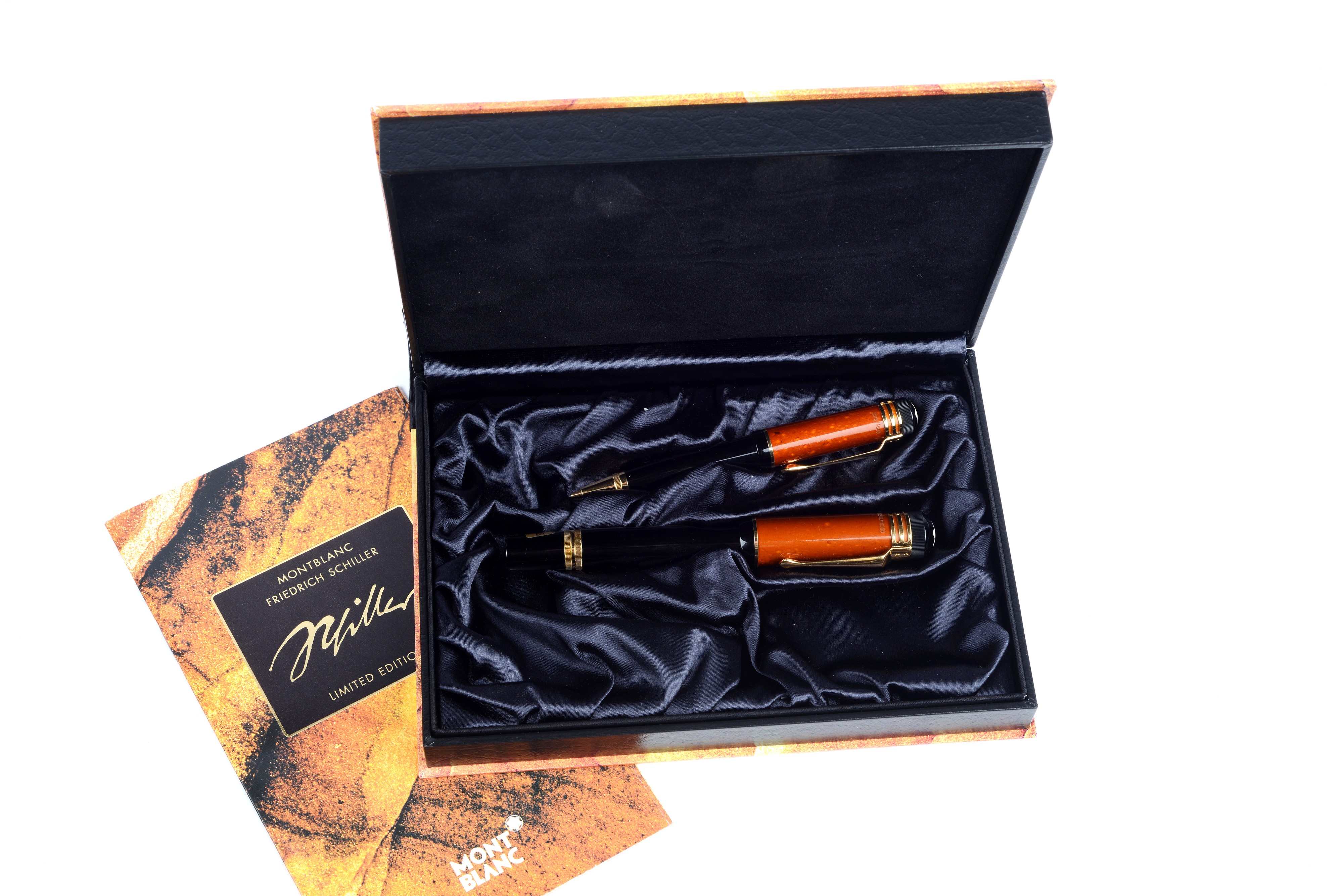 Montblanc - Una Penna a Sfera, una Penna Stilografica - Serie Friedrich Schiller