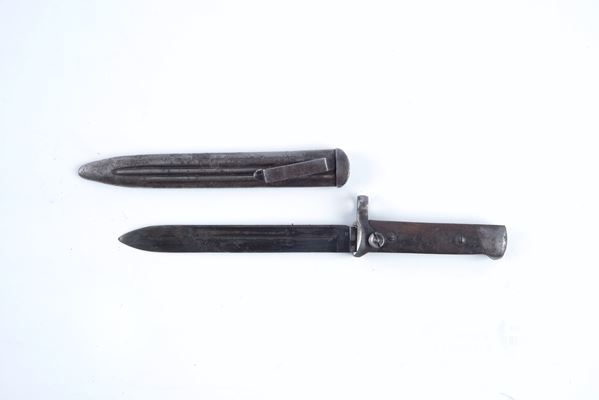 Very rare folding bayonet 1891/38 with ribbed scabbard
