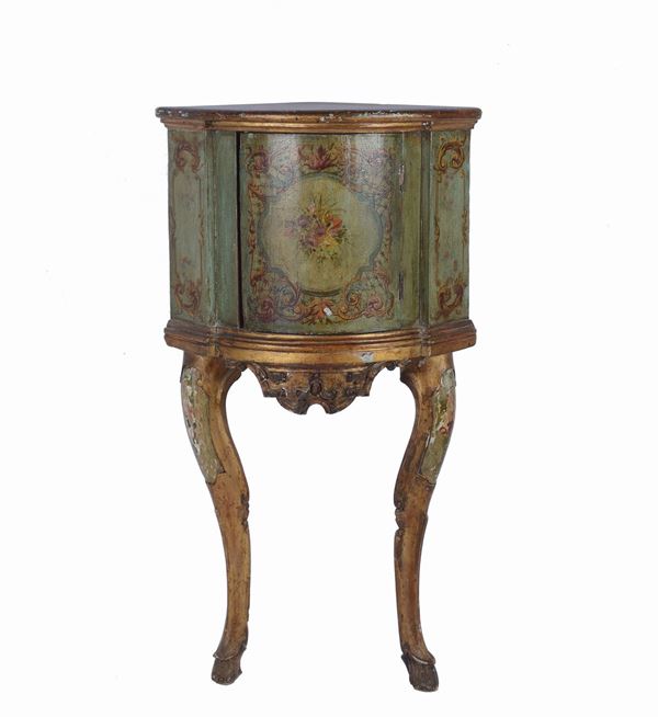 Lacquered corner unit