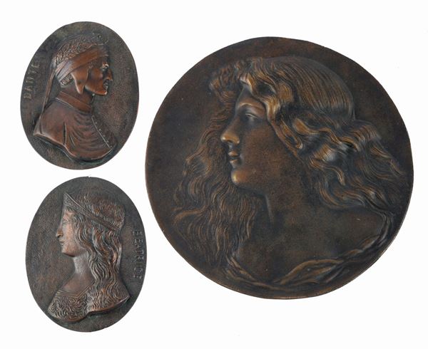 Lotto composto da tre placche in bronzo