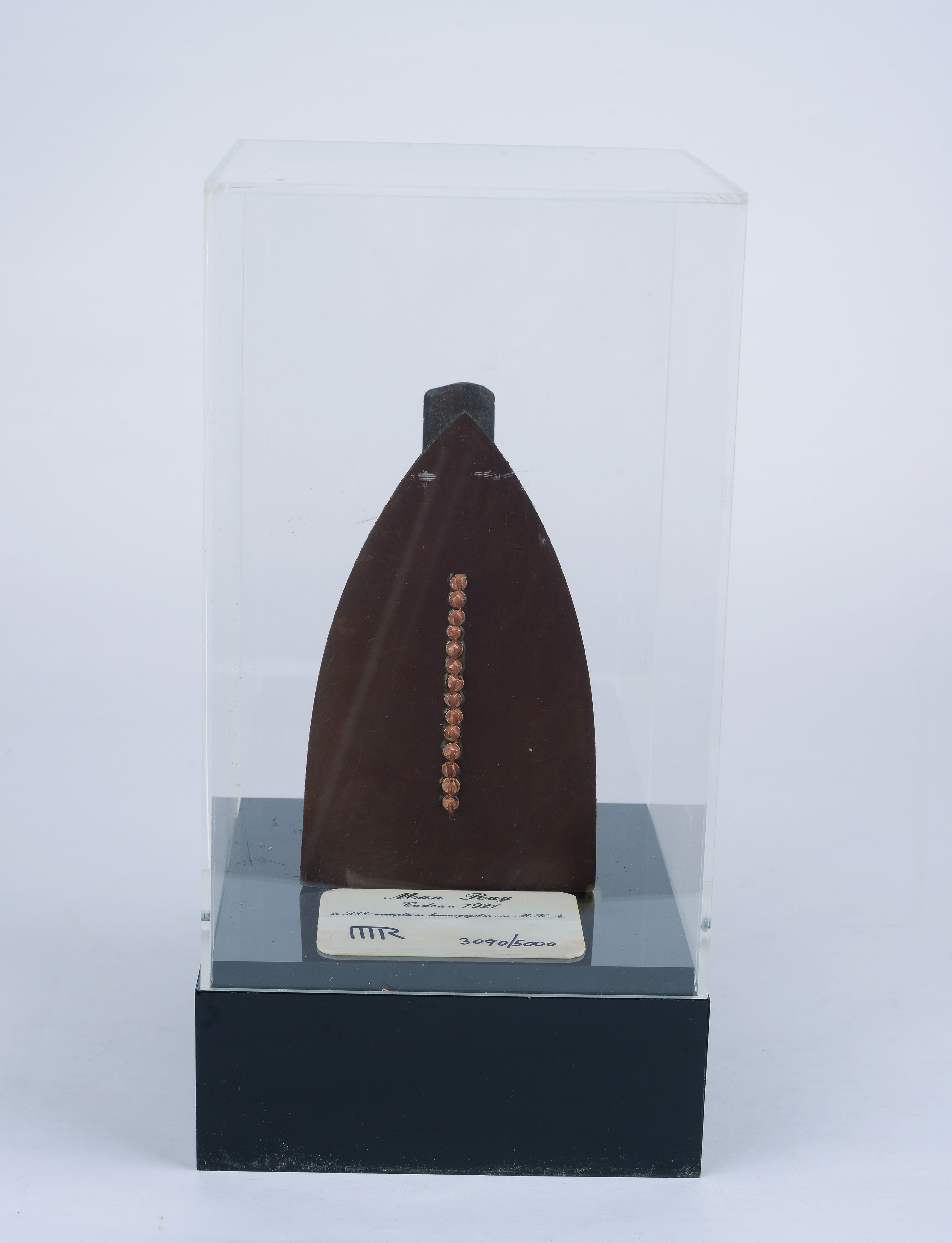 Man Ray - Cadeau